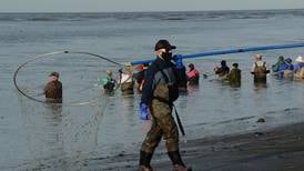 Photos: Dipnetting during a pandemic